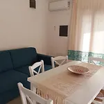 Fantastic Residenza Badus 1 Bedroomapart Sleeps 4 Possible Child Bed No0815 Lägenhet Badesi