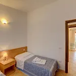 Fantastic Residenza Badus 1 Bedroomapart Sleeps 4 Possible Child Bed No0815 *