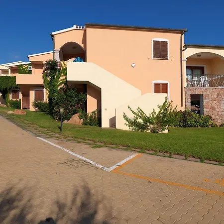 Apartment The Fantastic Residenza Badus One Bedroom Sleeps Four Child Num0815 Badesi