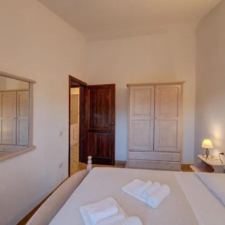 The Fantastic Residenza Badus One Bedroom Sleeps Four Child Num0815 Apartment *