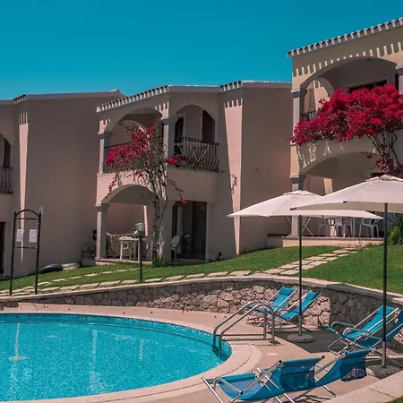 Fantastic Residenza Badus 1 Bedroomapart Sleeps 4 Possible Child Bed No0815 Badesi