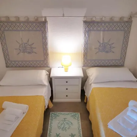 Fantastic Residenza Badus 1 Bedroomapart Sleeps 4 Possible Child Bed No0815 Apartman Badesi