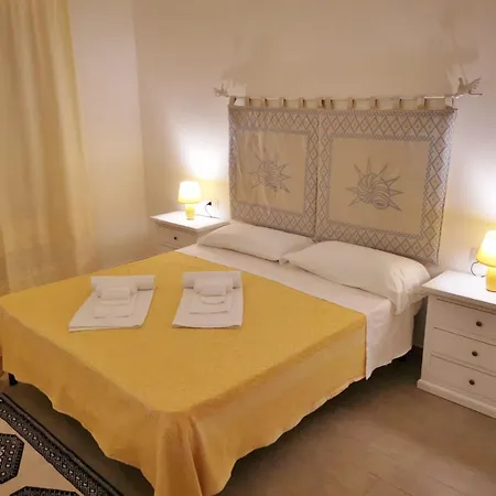 Fantastic Residenza Badus 1 Bedroomapart Sleeps 4 Possible Child Bed No0815 Badesi