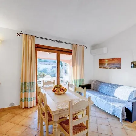 Fantastic Residenza Badus 1 Bedroomapart Sleeps 4 Possible Child Bed No0815 Apartman *