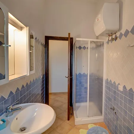Fantastic Residenza Badus 1 Bedroomapart Sleeps 4 Possible Child Bed No0815