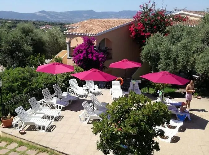 Fantastic Residenza Badus 1 Bedroomapart Sleeps 4 Possible Child Bed No0815 Appartement Badesi