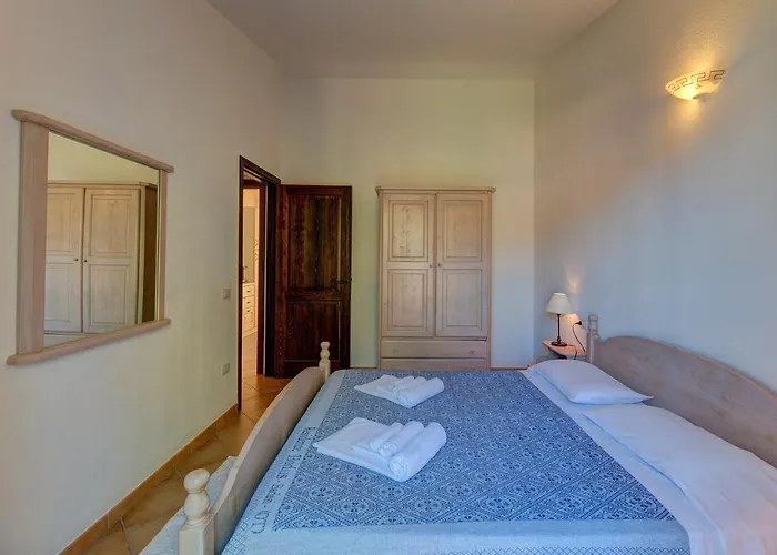Apartman Fantastic Residenza Badus 1 Bedroomapart Sleeps 4 Possible Child Bed No0815