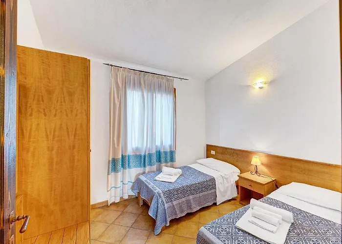 Apartman Fantastic Residenza Badus 1 Bedroomapart Sleeps 4 Possible Child Bed No0815 Badesi