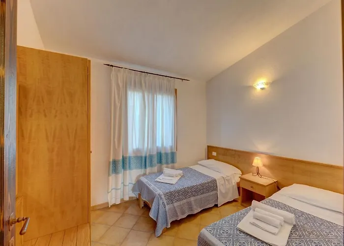 Appartement Fantastic Residenza Badus 1 Bedroomapart Sleeps 4 Possible Child Bed No0815 *