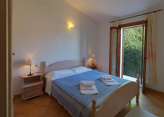 Fantastic Residenza Badus 1 Bedroomapart Sleeps 4 Possible Child Bed No0815 Badesi