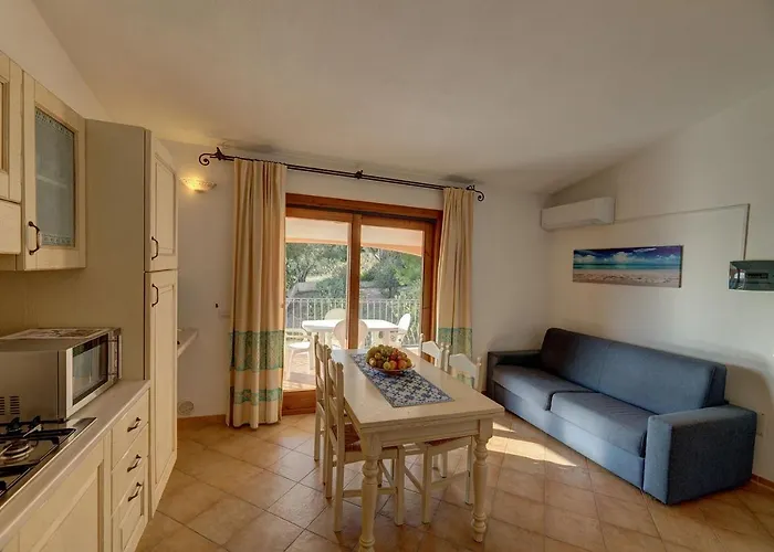 Fantastic Residenza Badus 1 Bedroomapart Sleeps 4 Possible Child Bed No0815 * Badesi