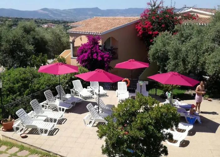 Fantastic Residenza Badus 1 Bedroomapart Sleeps 4 Possible Child Bed No0815 Appartement *